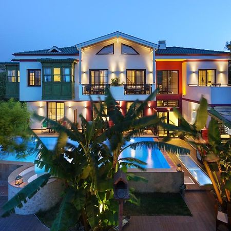 Cesmekes Otel Εξωτερικό φωτογραφία