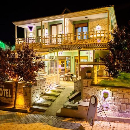 Cesmekes Otel Εξωτερικό φωτογραφία