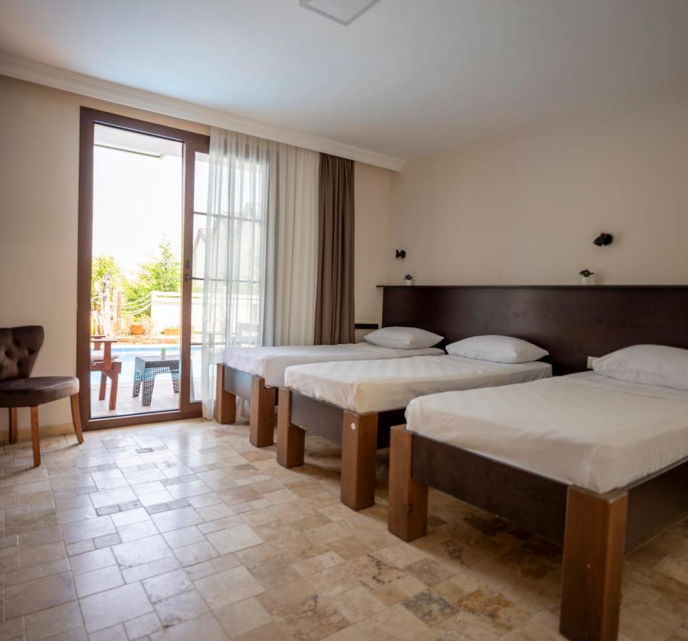 Cesmekes Otel Εξωτερικό φωτογραφία