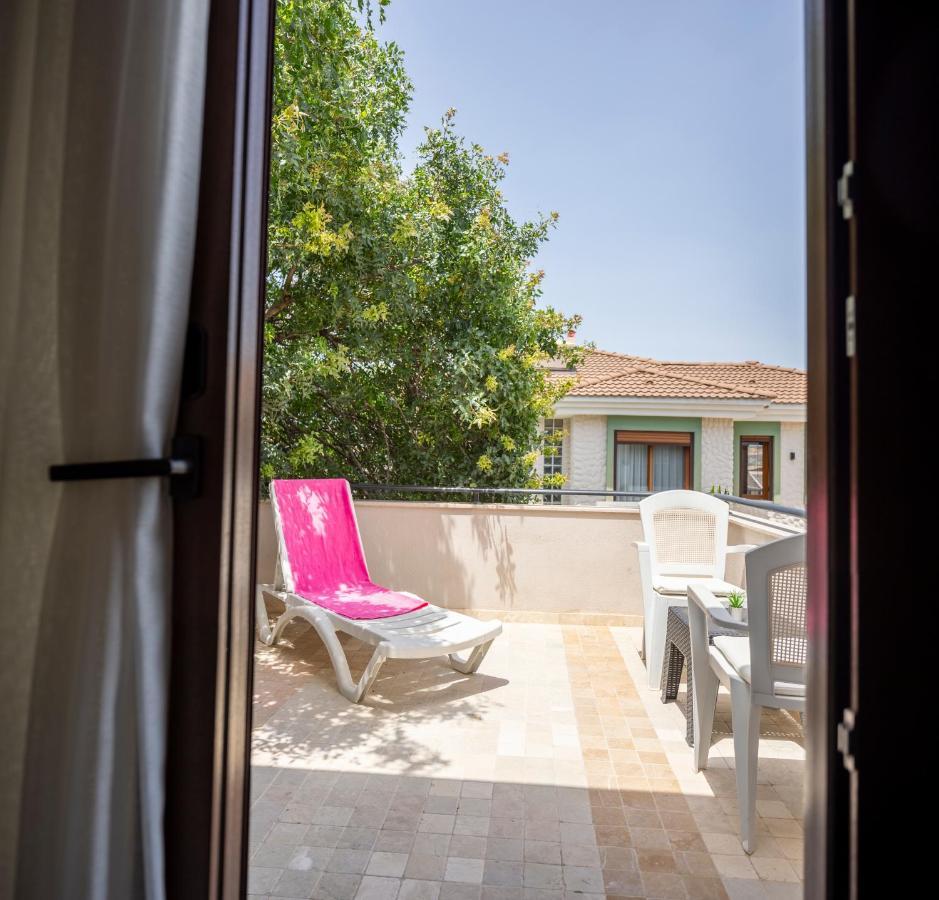 Cesmekes Otel Εξωτερικό φωτογραφία