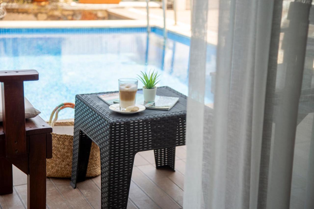 Cesmekes Otel Εξωτερικό φωτογραφία