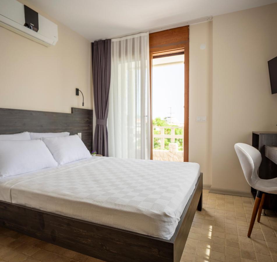 Cesmekes Otel Εξωτερικό φωτογραφία