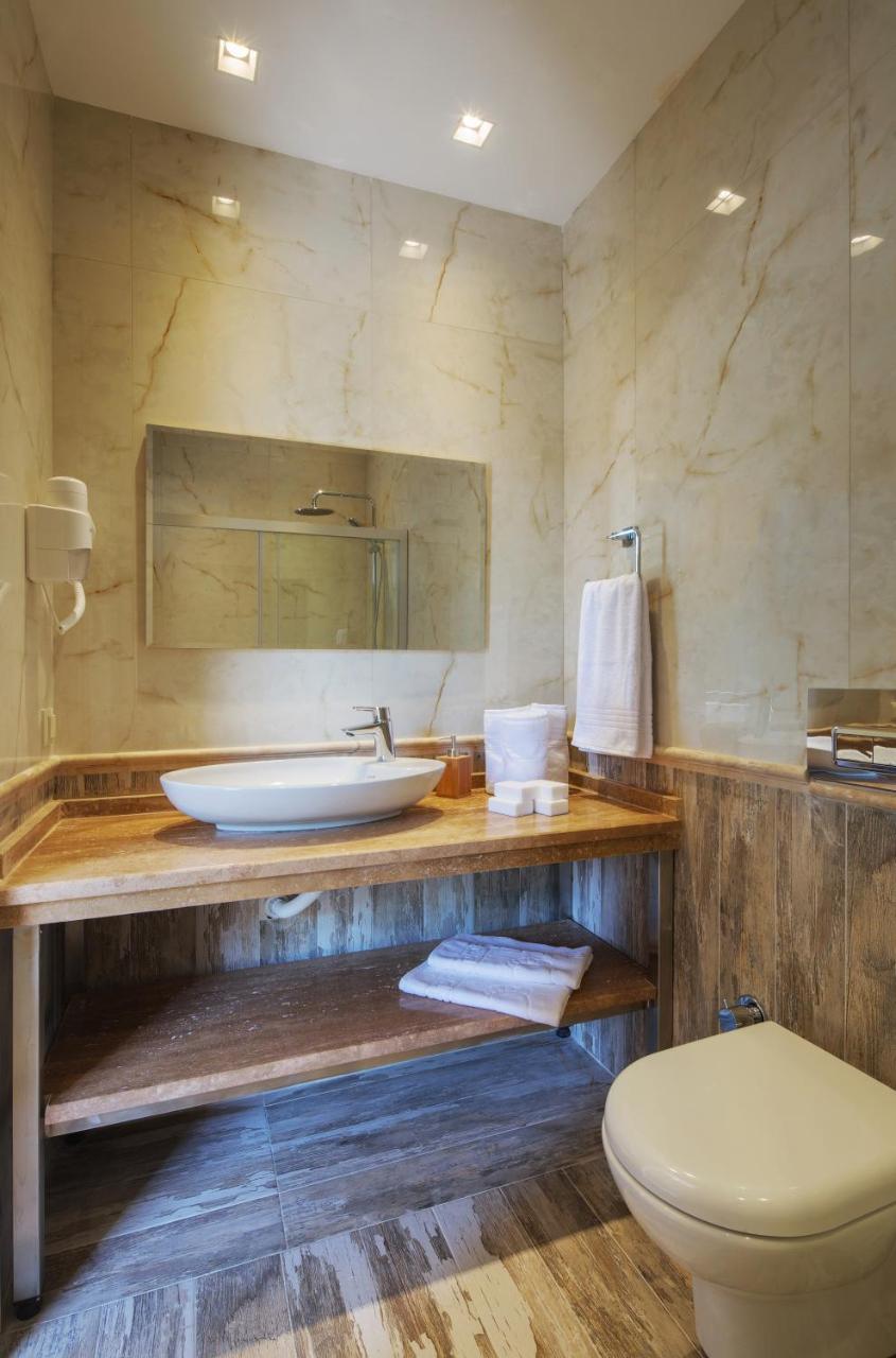 Cesmekes Otel Εξωτερικό φωτογραφία